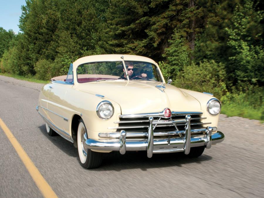  Hudson Custom Commodore Eight Convertible Brougham 1950 года  (фото 17 из 21)